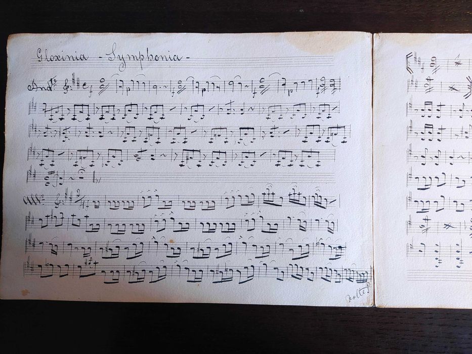 Partitura centenária manuscrita