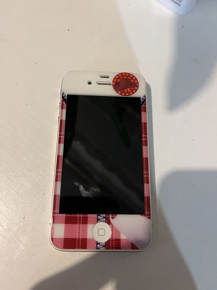 Iphone 4s. без icloud. Айфон