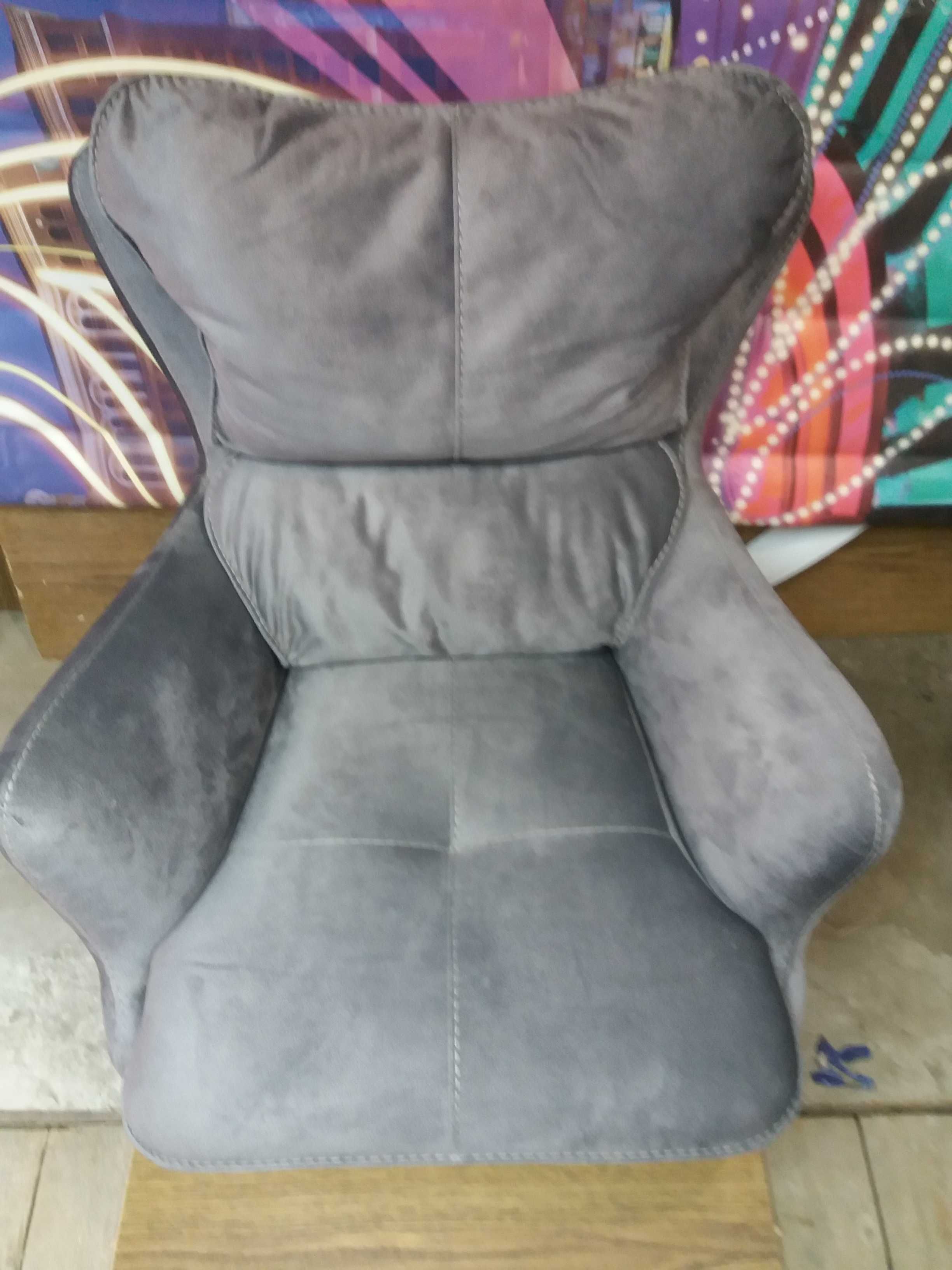 новое кресло для отдыха светло серый велюр поворотное на 360 градусов
