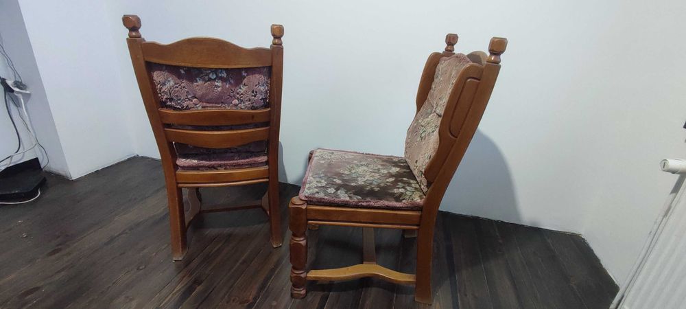 Krzesła krzesło dębowe 6 sztuk w dobrym stanie pomorskie