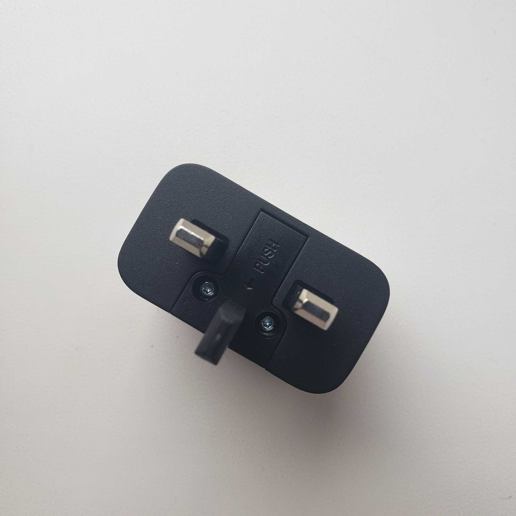 Samsung UK Fast Charging Mains Adapter (2.0A) (EP-TA20UBE ) - Black