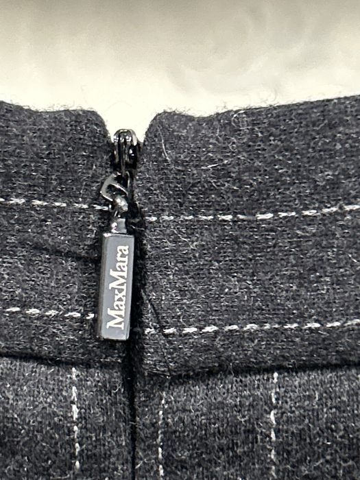 Нова шерстяна юбка  Max Mara. Оригінал