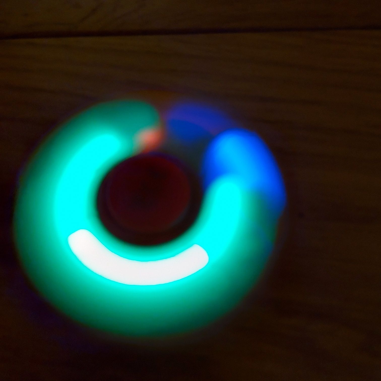 LED Hand Spinner (czerwony) - Zabawka antystresowa