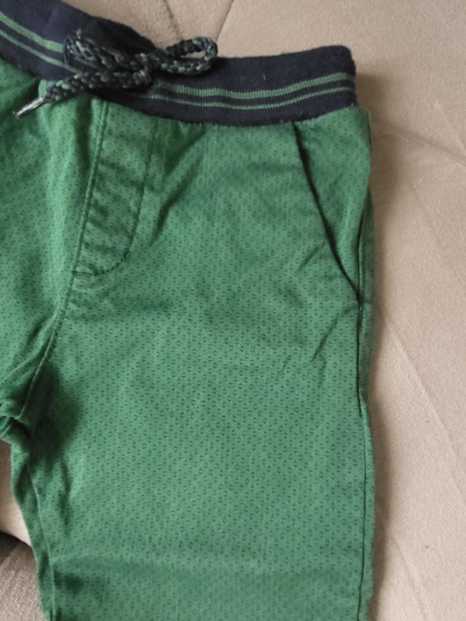 Spodnie zielone 86