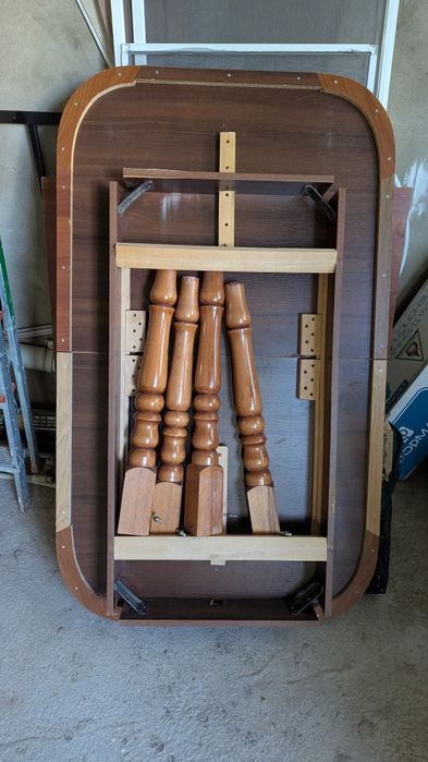 Стіл обідній розкладний