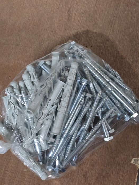 Lombas redutoras / garagem / rua