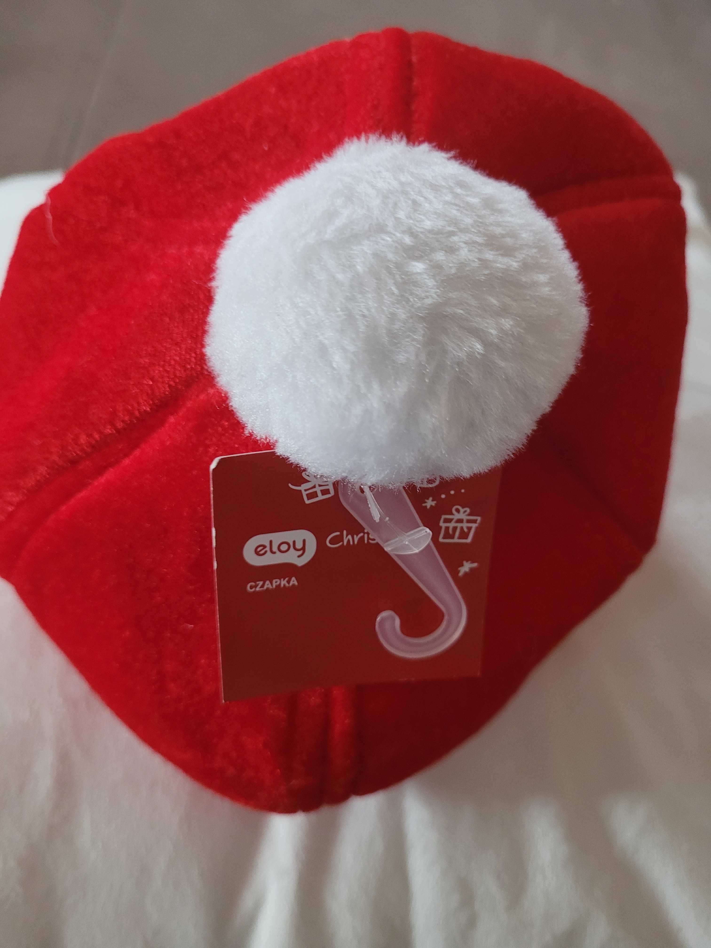 Nowa czapka Świętego Mikołaja