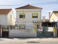 Oportunidade única no Montijo - Moradia para Reconstrução