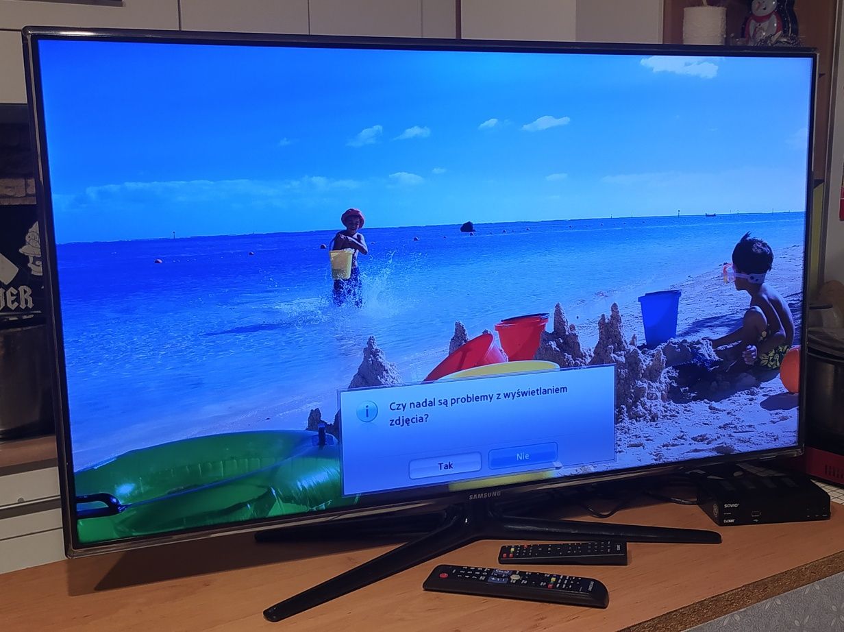 Telewizor 46" LED Samsung UE46D7000LS plus dekoder DVB-2 HEVC.