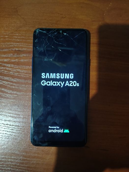 Продам Samsung Galaxy A20s 3/32Гб
