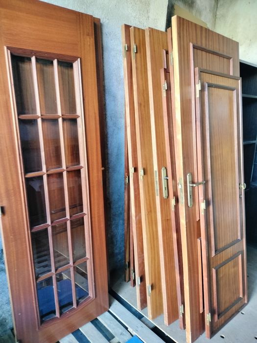 Portas usadas envidraçadas
