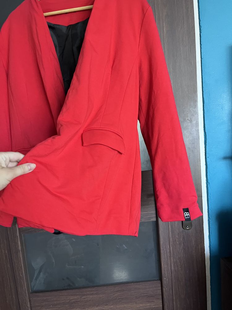 Czerwona dłuższa marynarka damska BeWear r.Xl,
