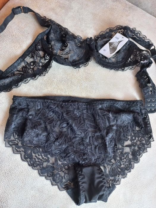 Новый комплект женского нижнего белья
