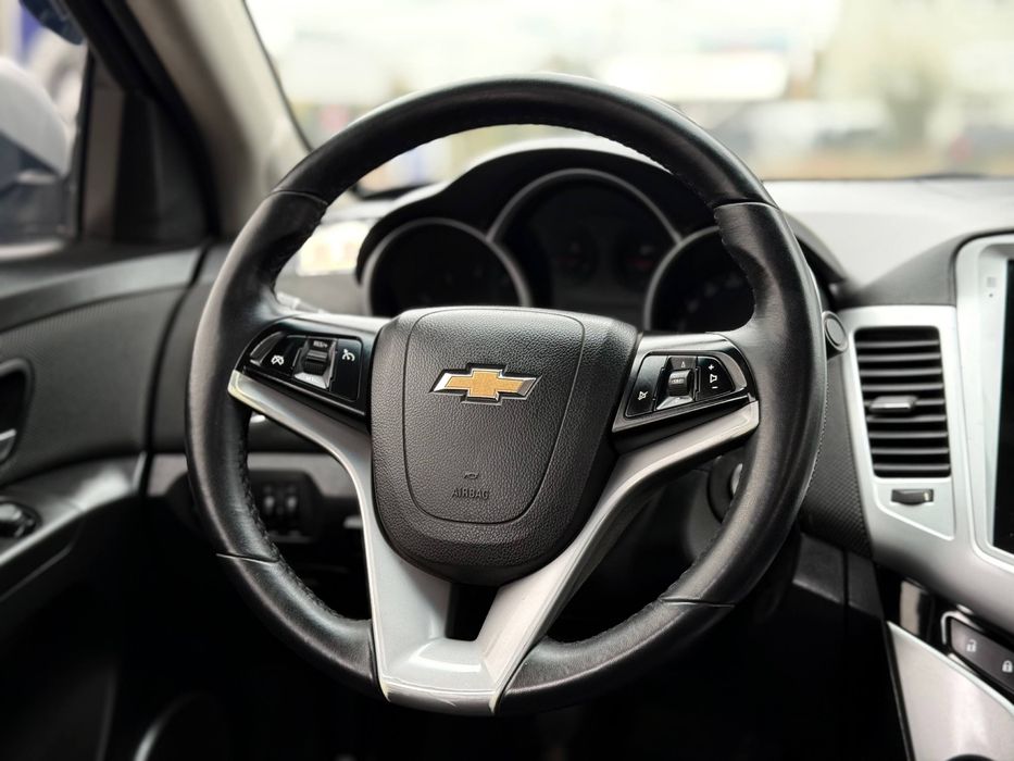 Chevrolet Cruze идеальное состояние