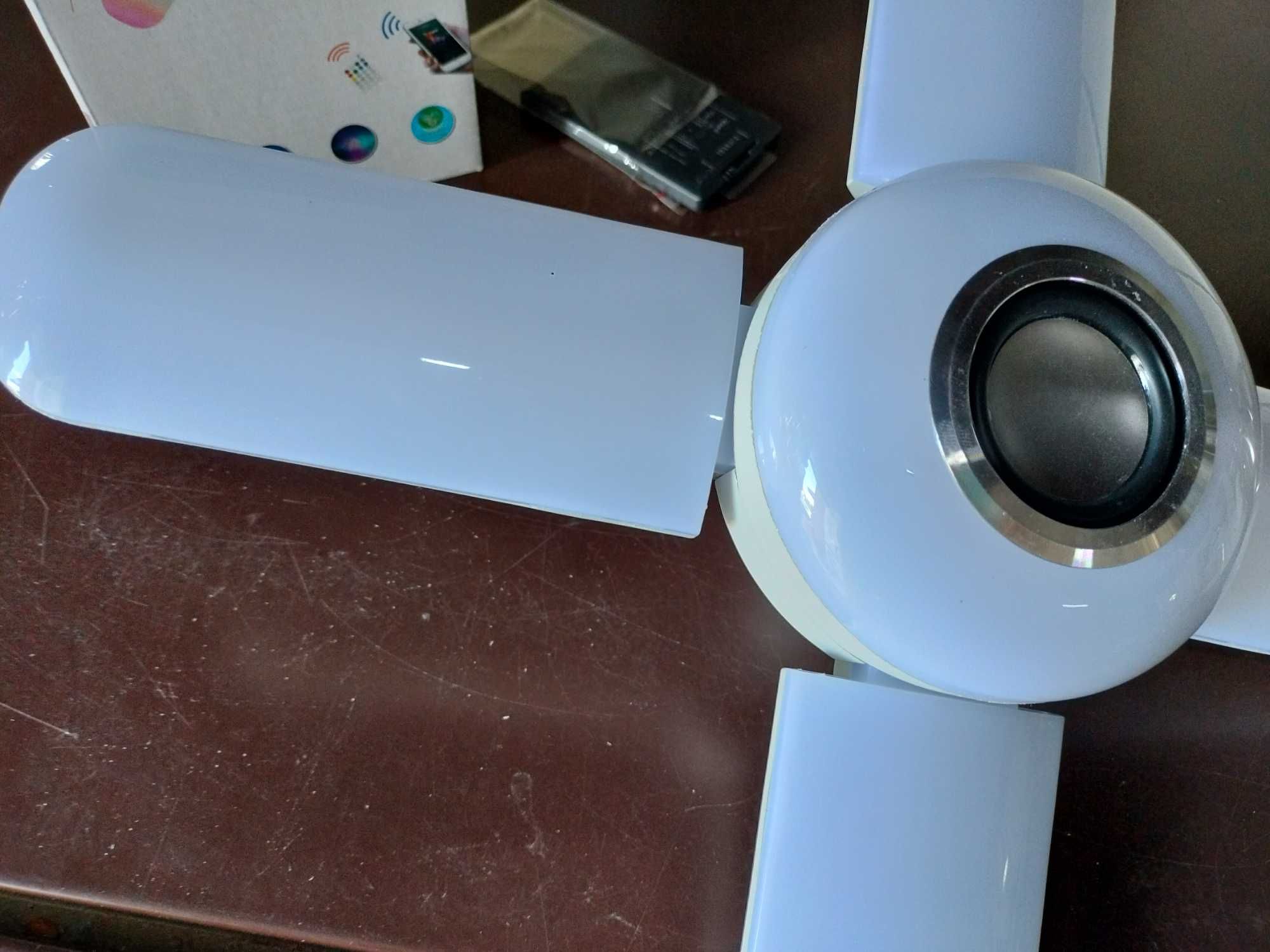 Lampa LED E27 Inteligentna żarówka RGB Bt 36W Głośnik muzyczny Led lam