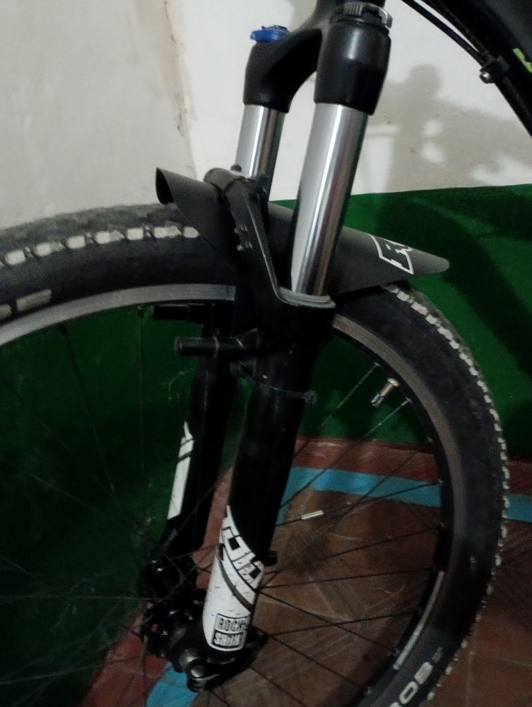 Двухпідвіс specialized myka rim 2011 року