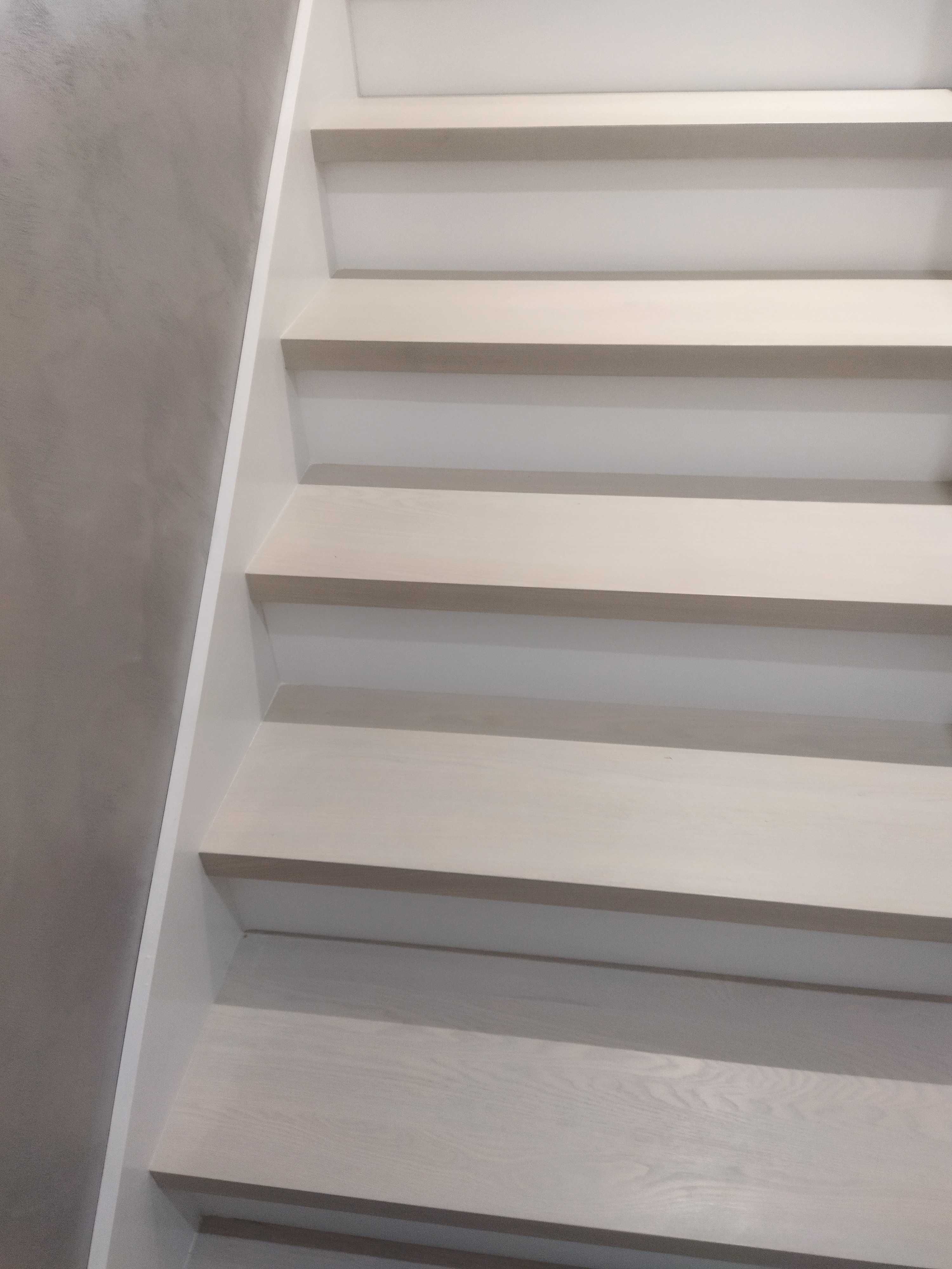 Schody na beton Zabudowa schodów betonowych