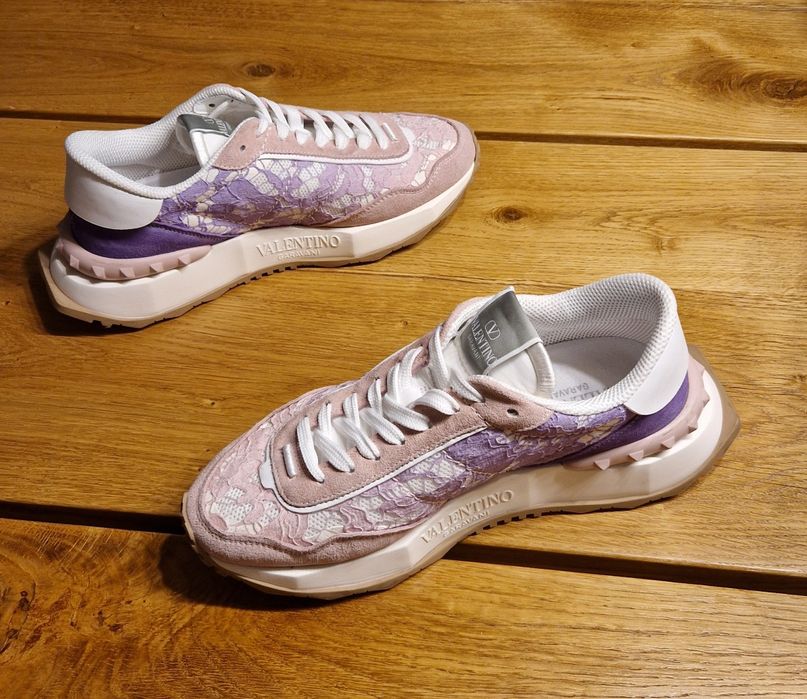 Oryginalne sneakersy Valentino Garavani Lacerunner rozmiar 38, piękne.