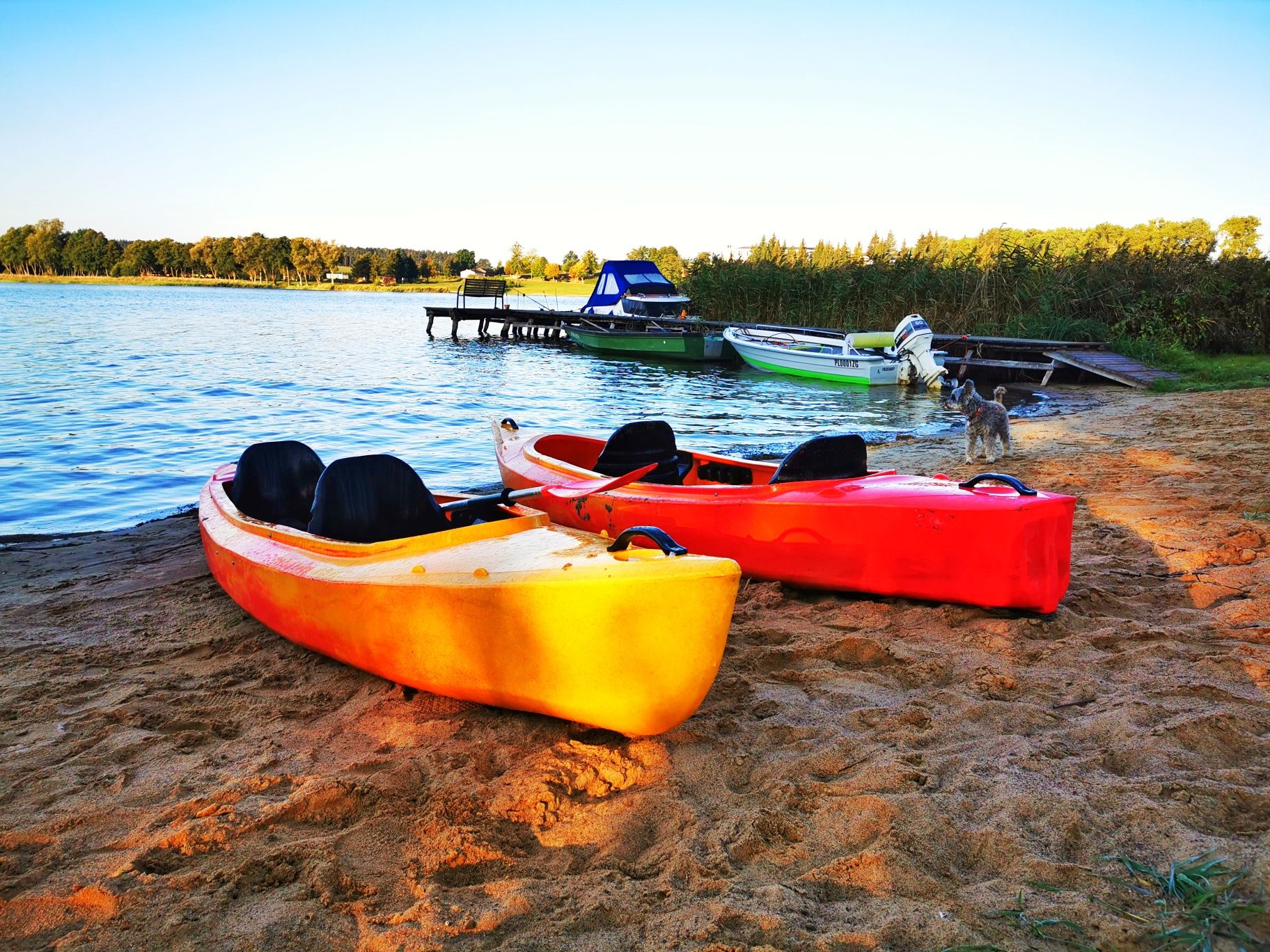 Domki nad jeziorem. PRYWATNA PLAŻA, balia z jacuzzi w cenie, SAUNA ZEW