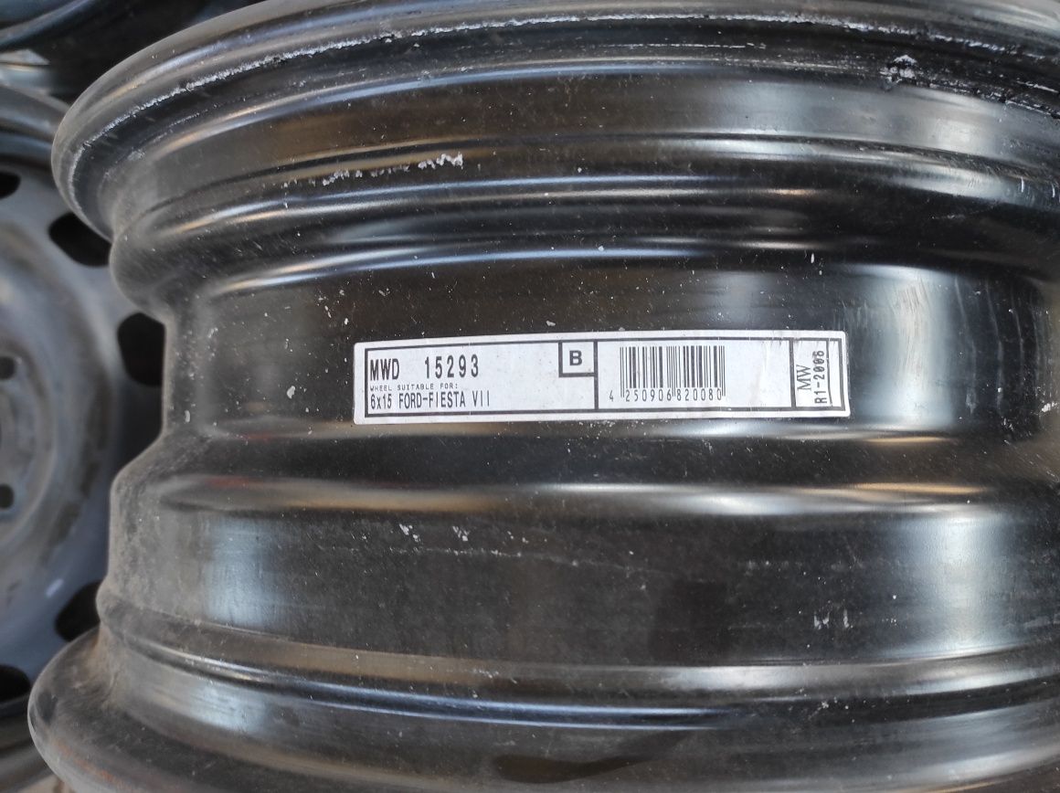 Felgi stalowe 6x15 cali 4x108 ET45 63.4 Ford Fiesta czujniki TPMS#4405