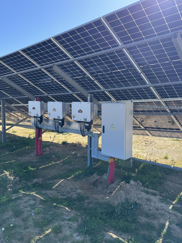 Instalacao de paineis fotovoltaicos e carregadores de carros eletricos