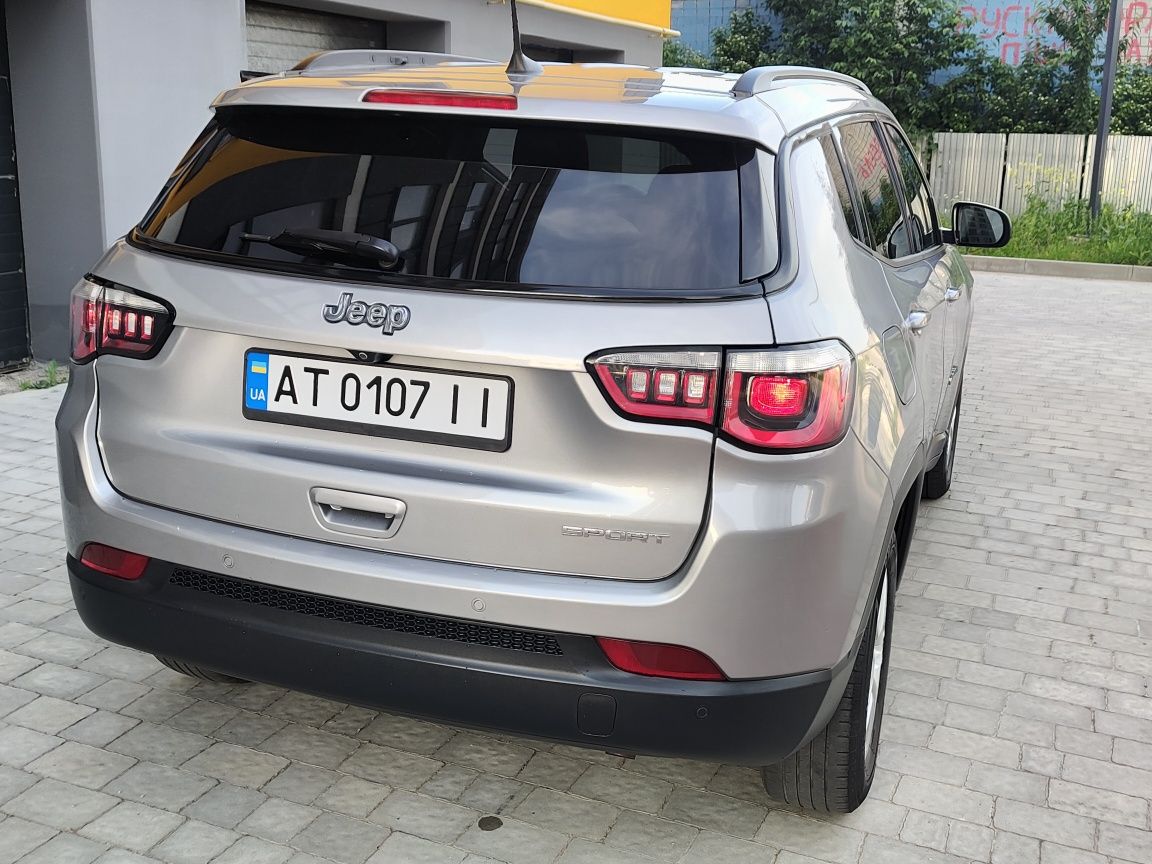 JEEP COMPASS 2018 року