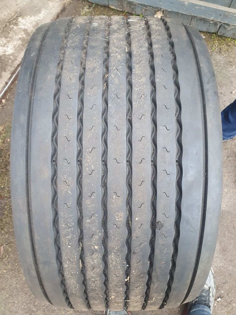 Opona opony Michelin 445/45/19.5