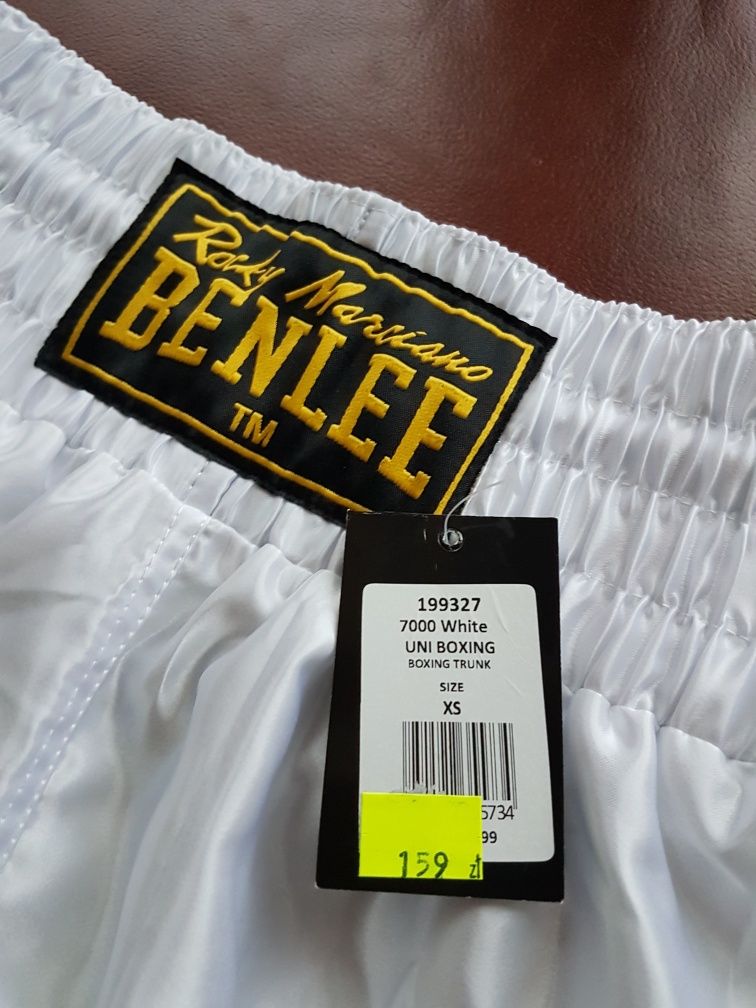 Piękne białe satynowe szorty bokserskie Benlee rozmiar XS.