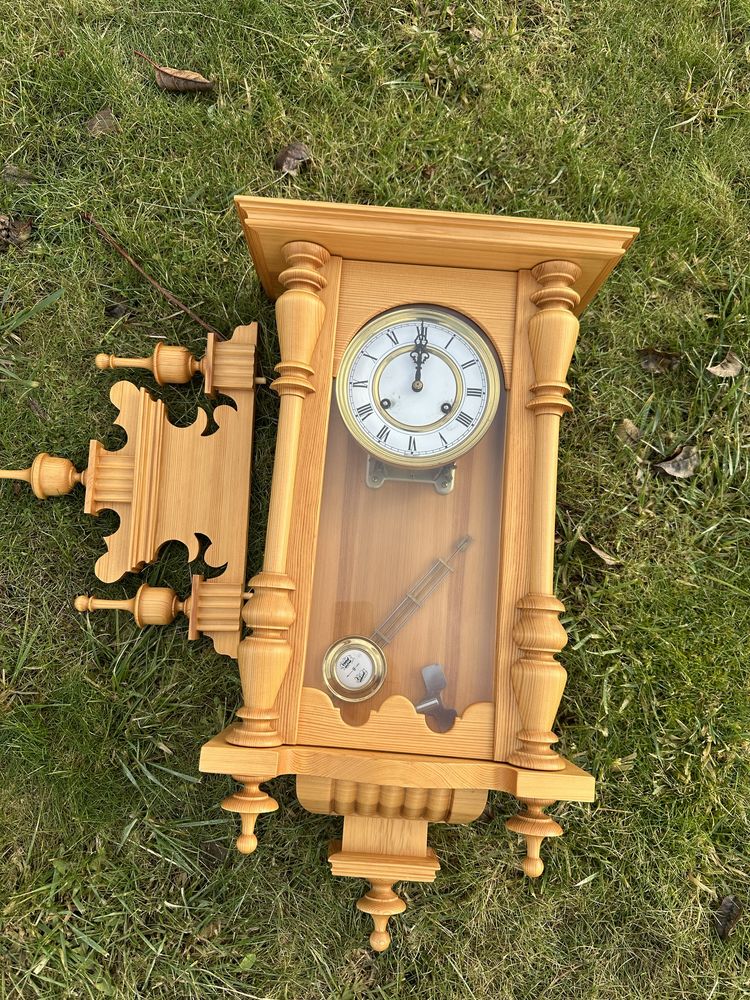 Stary wiszący zegar  FHS  95 cm.