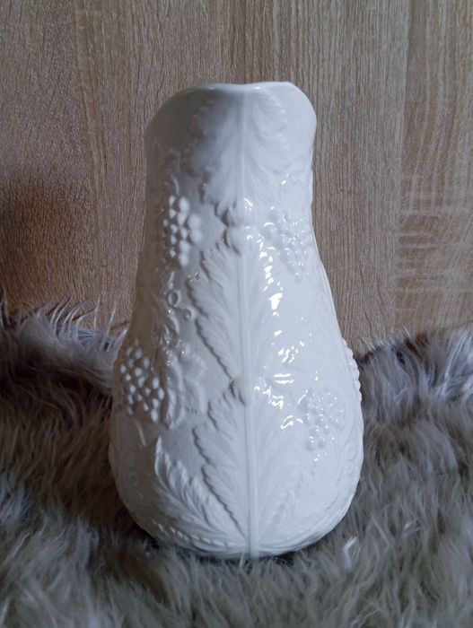 Porcelanowy dzbanek