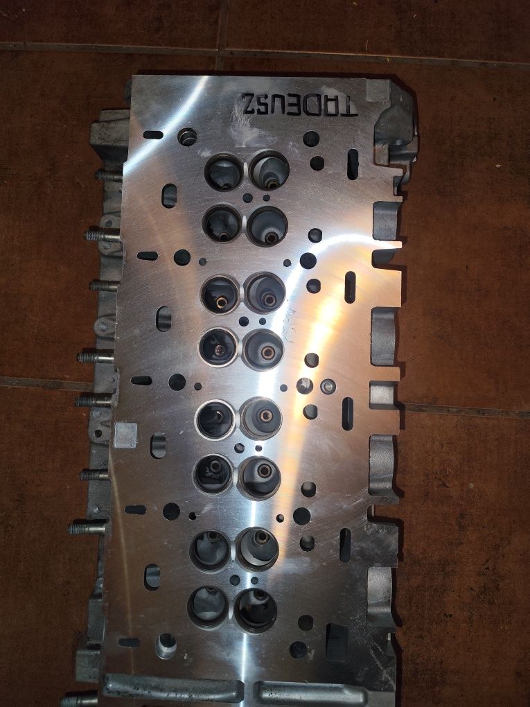 Głowica Renault 2.5 DCI 2.2 DCI   49.9.24