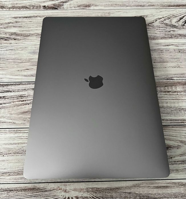 MacBook Pro 16" A2141 (Touch Bar 2019)Core i9 2.4/32/500 Pro 5300M 4Gb