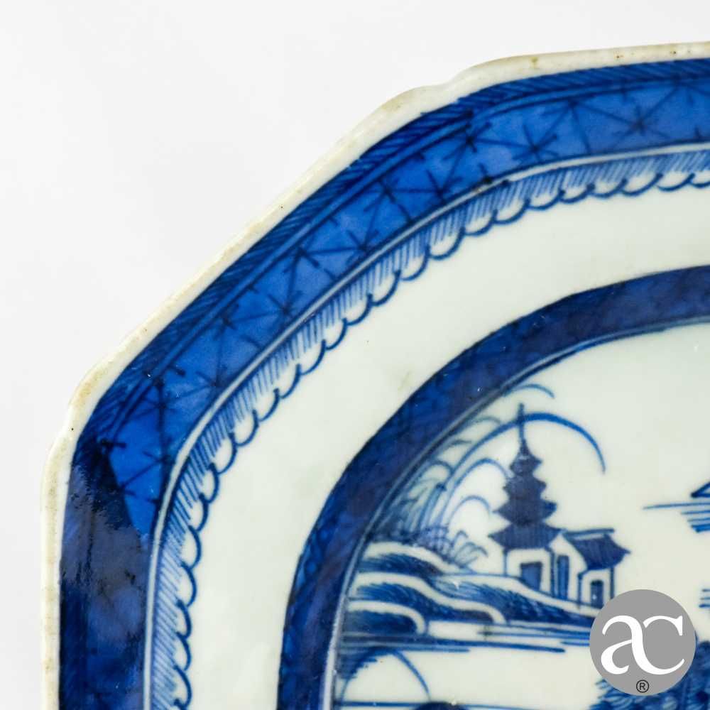 Travessa porcelana da China, Cantão, período Qianlong, séc. XVIII N2