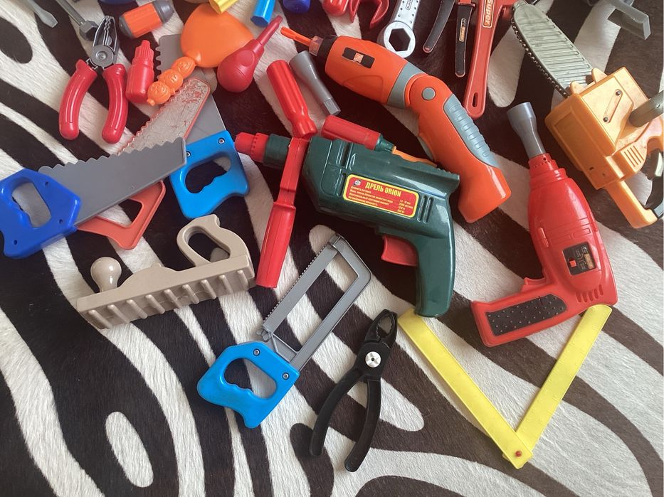 Дитячий набір інструментів.
