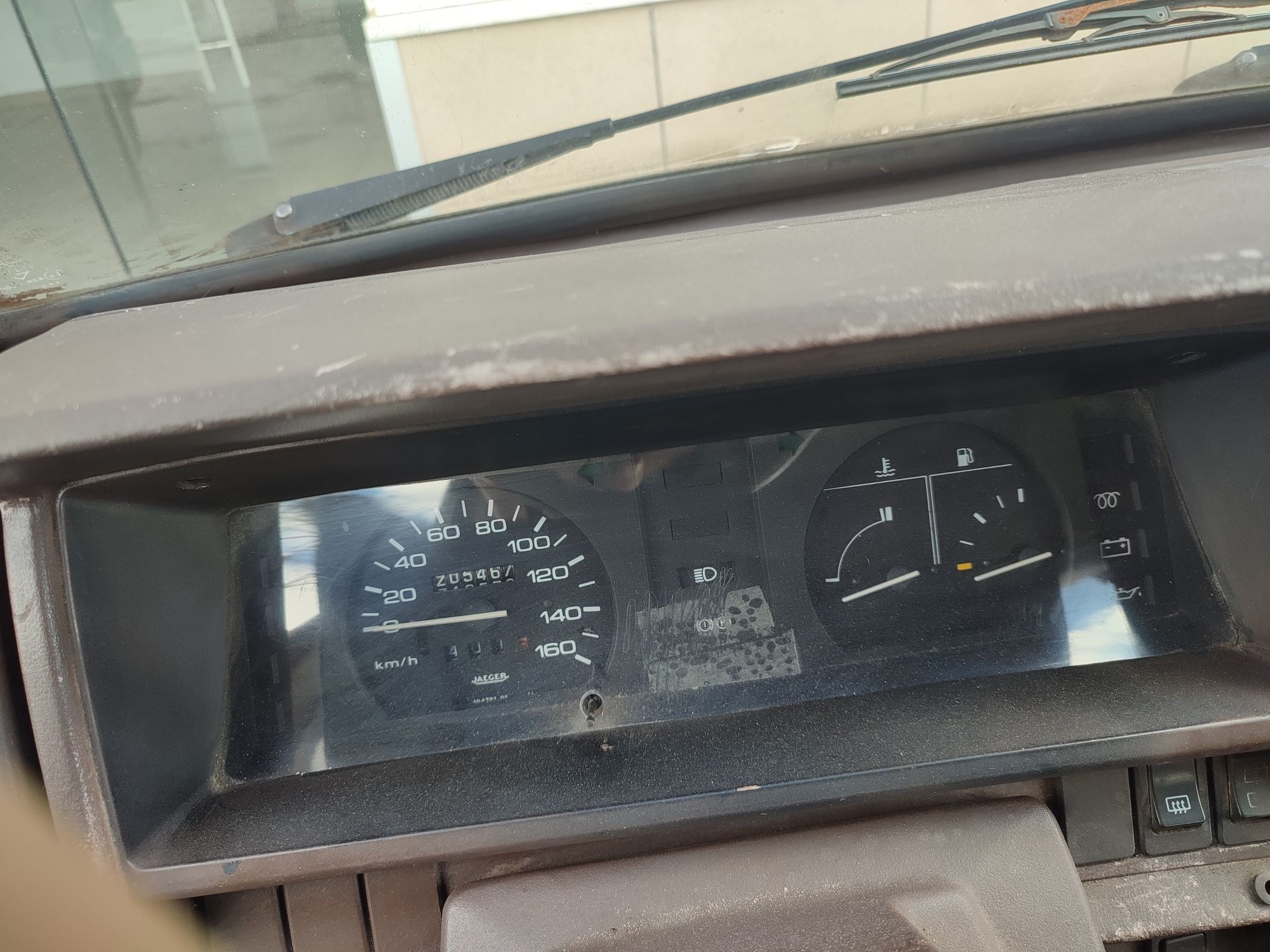 Vendo/troco Nissan VANETTE