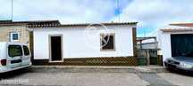 Moradia com quintal em Santo Amaro - Sousel