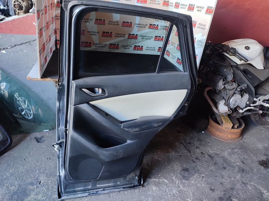 PORTA DIREITA TRASEIRA MAZDA CX-5  2014