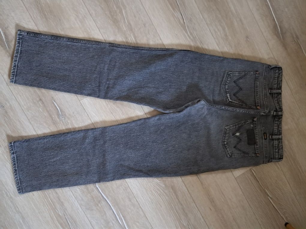 Spodnie jeansowe Wrangler