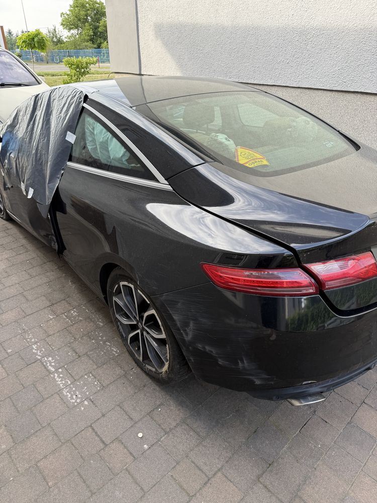 Renault Laguna Coupe uszkodzone