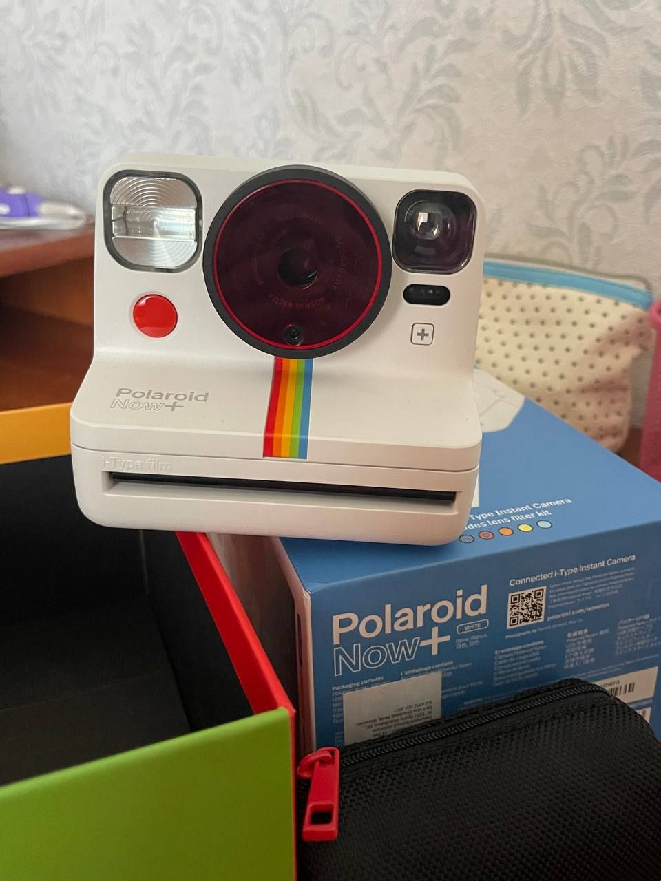 Polaroid (фотоаппарат)