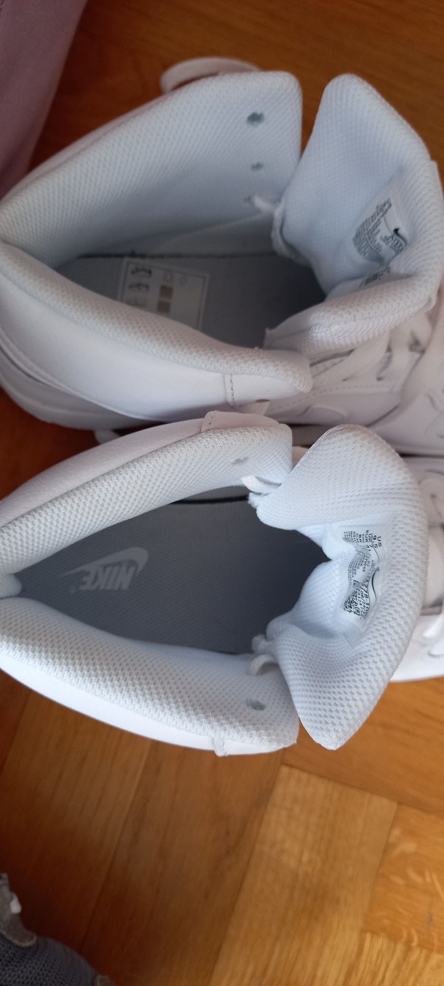 Buty Nike 41 białe