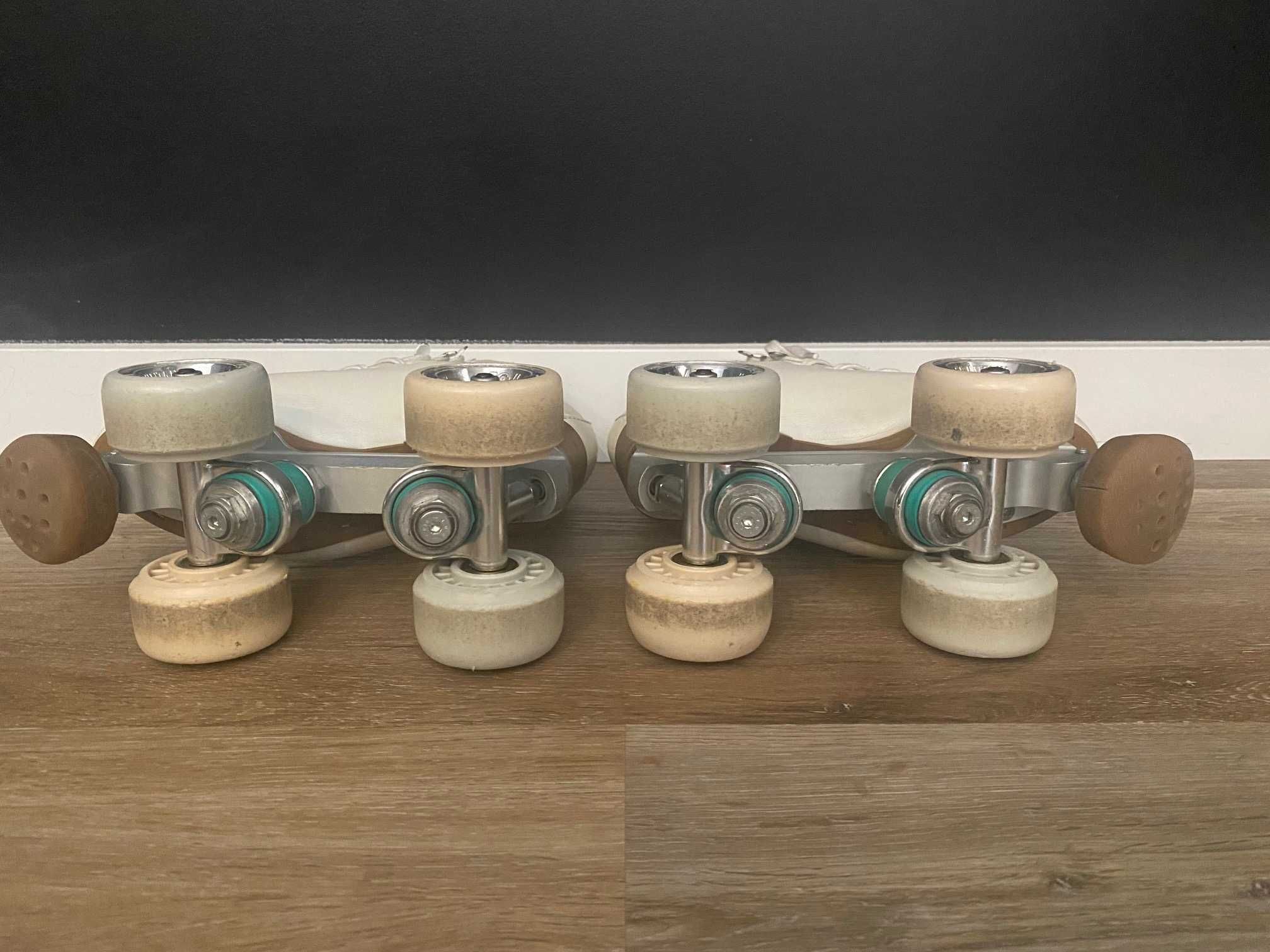 Patins Edea 215, N 32, com chassi roll line variant