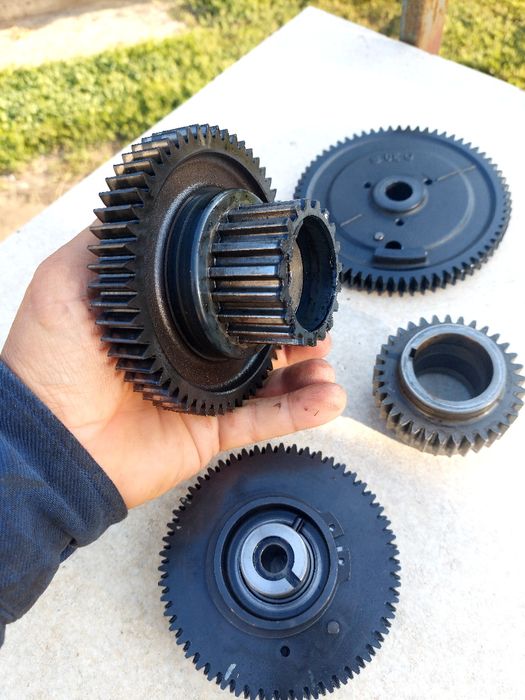 Шестерні Грм,Рено мастер ,Опель мовано  ,трафік, 2.5