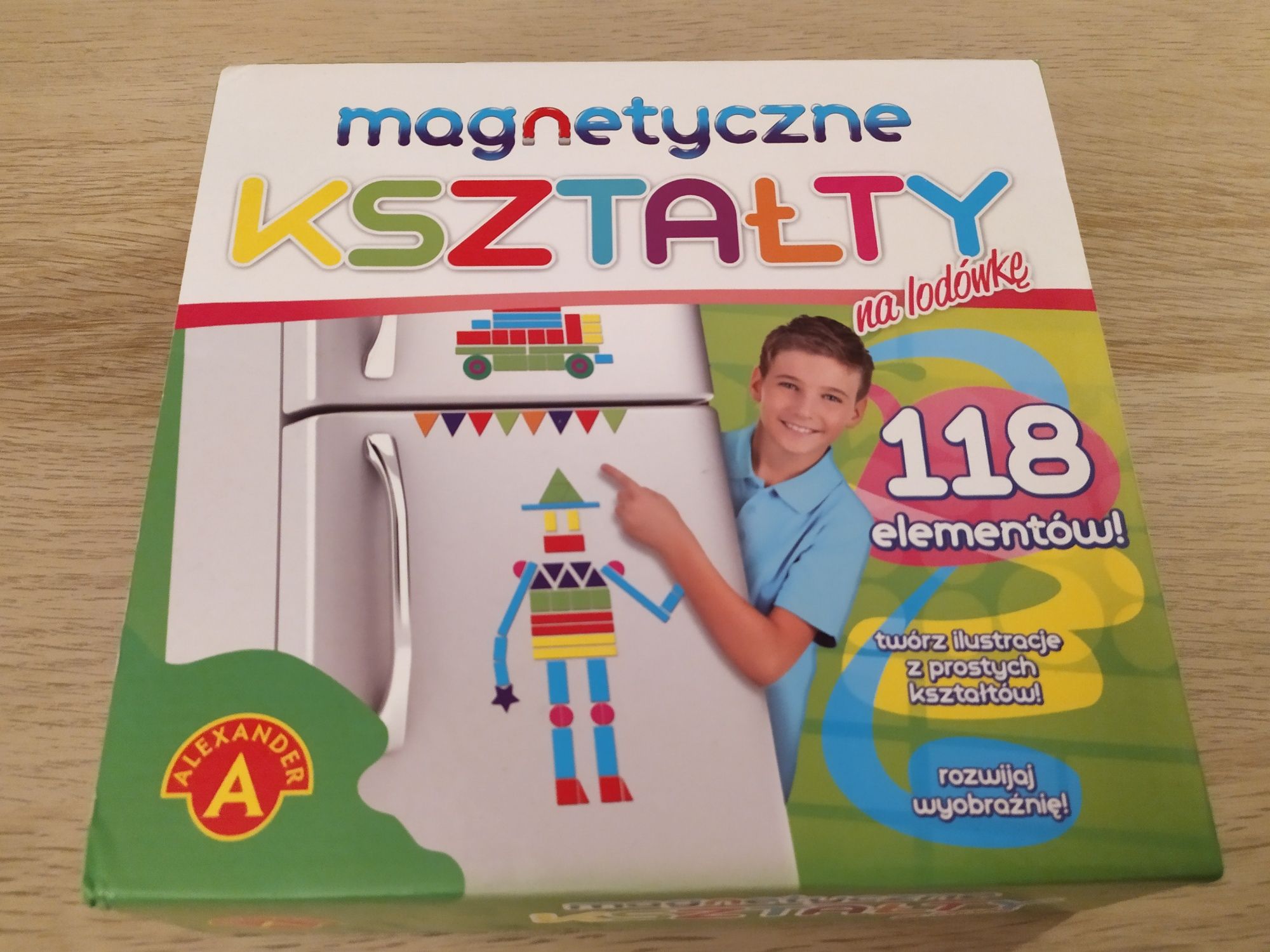 Magnetyczne kształty na lodówkę