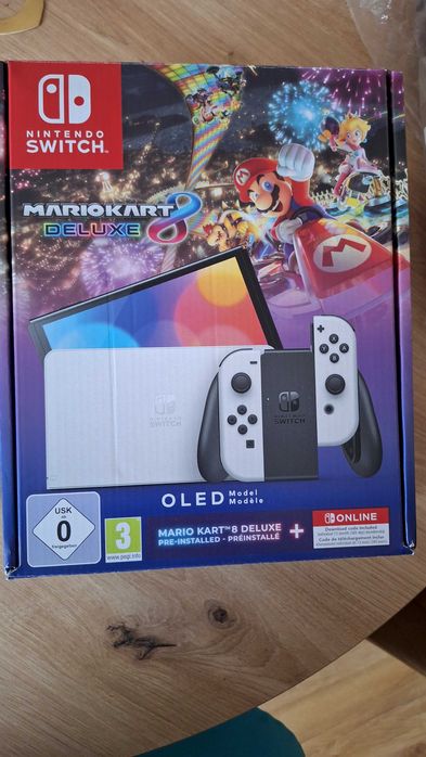 Sprzedam konsolę Nintendo Switch Oled