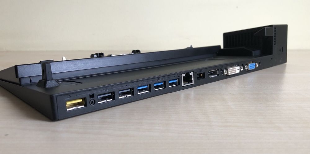 Док-станция Lenovo Pro Dock 40A1