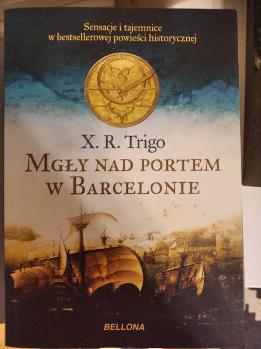 Mgły nad portem w Barcelonie X.R. Trigo