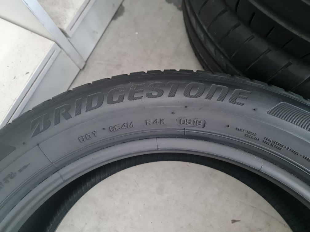 215/50R17 Bridgestone Turanza T001.