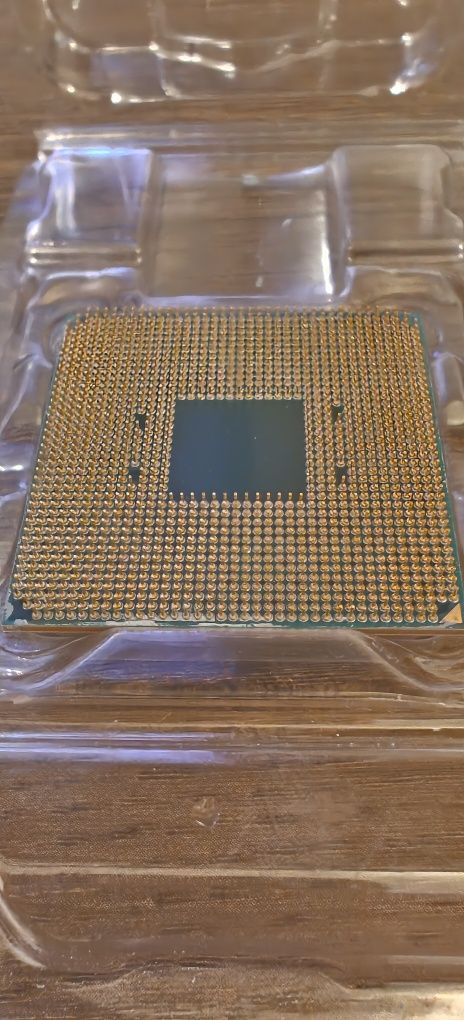 AMD Ryzen 5 2600