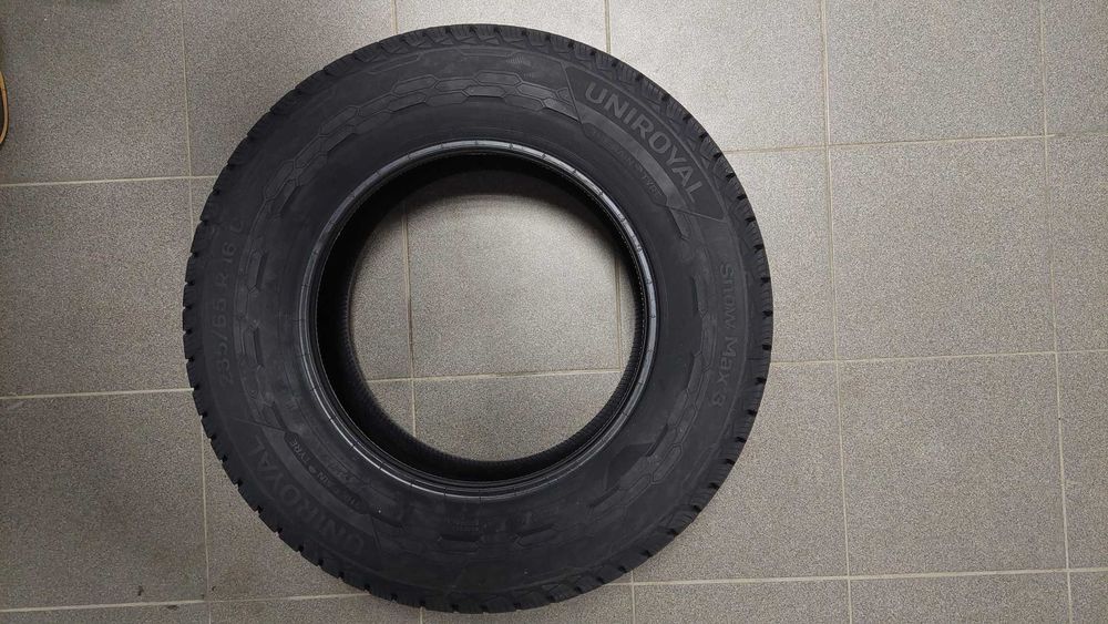 Uniroyal Snow Max 235/65 R 16C